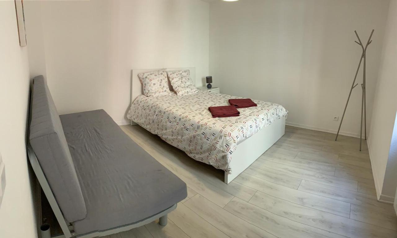 Appartement 2Eme Etage 42M2 Hyper Centre Ville / Parking Gratuit Риом Экстерьер фото