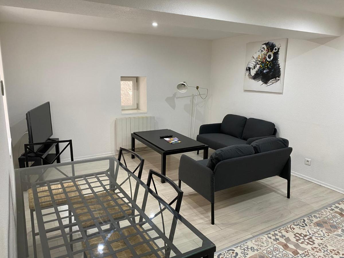 Appartement 2Eme Etage 42M2 Hyper Centre Ville / Parking Gratuit Риом Экстерьер фото